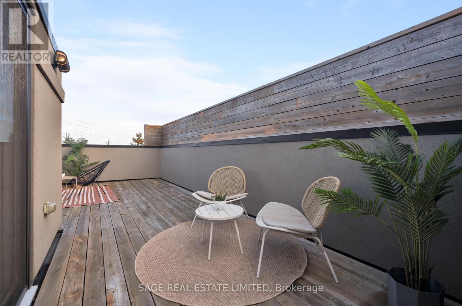 101 Beaver Avenue, Toronto, Ontario  M6H 2G3 - Photo 38 - W12529754