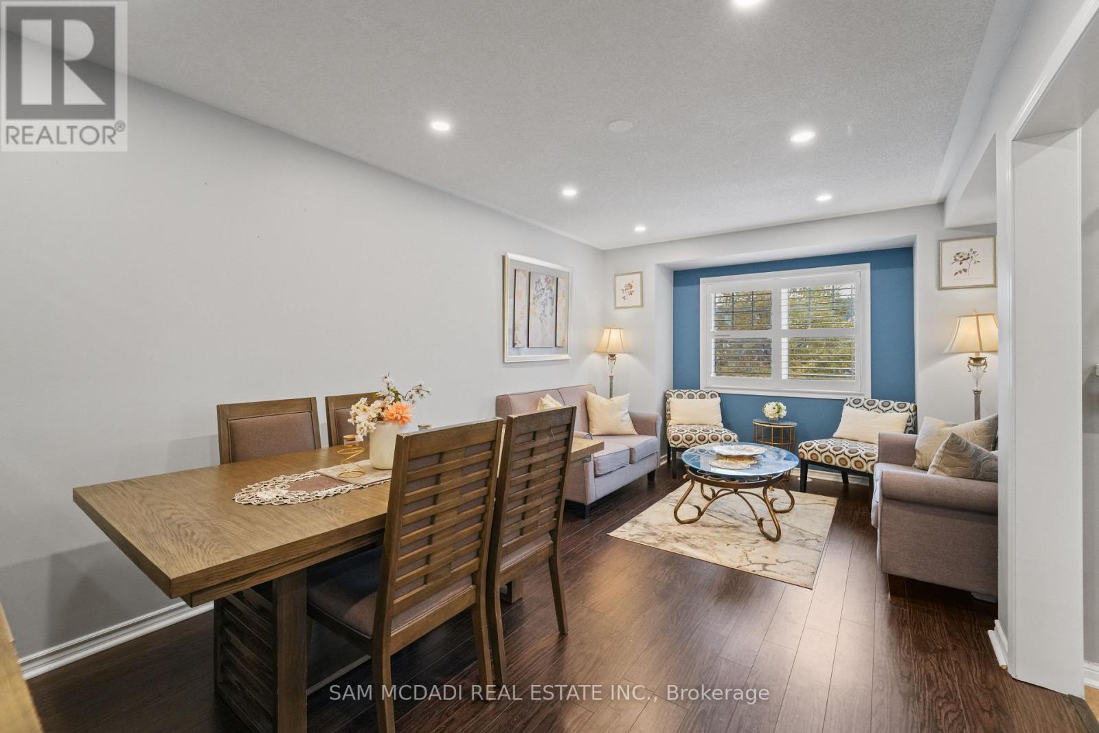 917 Burrows Gate, Milton, Ontario  L9T 0K7 - Photo 5 - W12529766