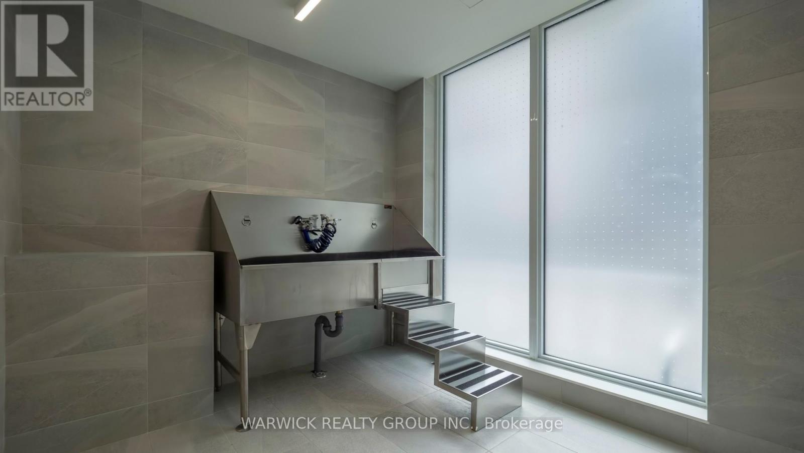 116 - 4365 Bloor Street W, Toronto, Ontario  M9C 1R3 - Photo 13 - W12529802