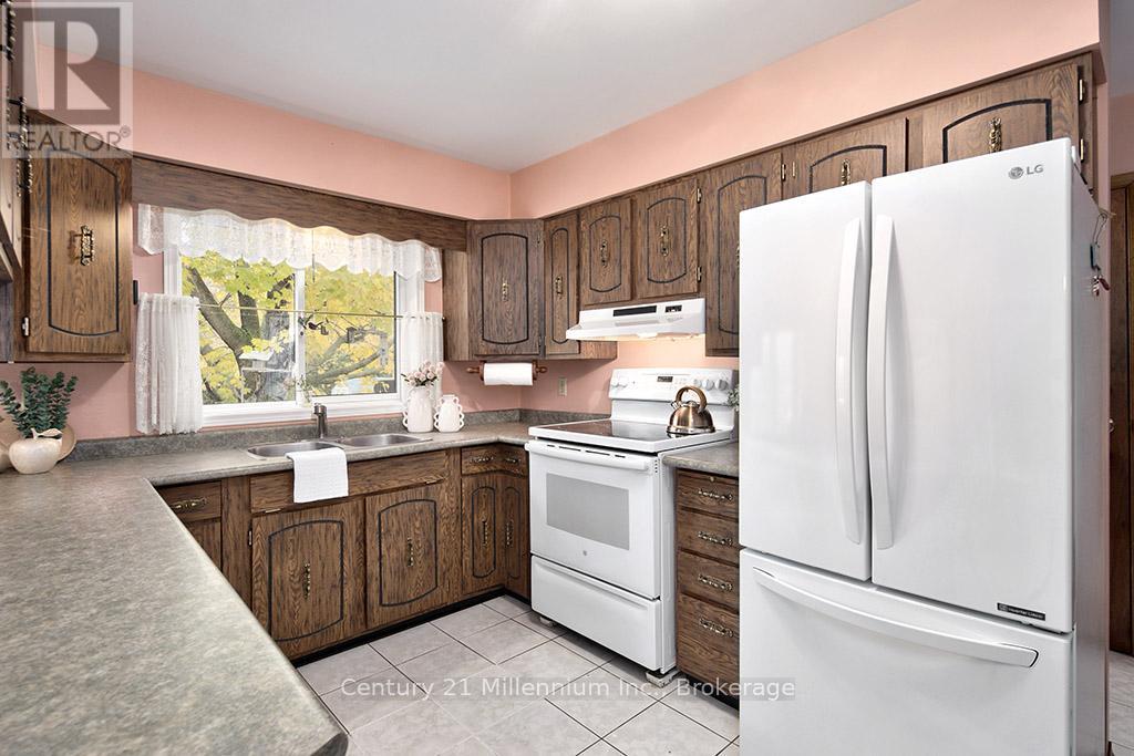 795835 Grey 19 Road, Collingwood, Ontario  L9Y 3Y9 - Photo 21 - S12529878