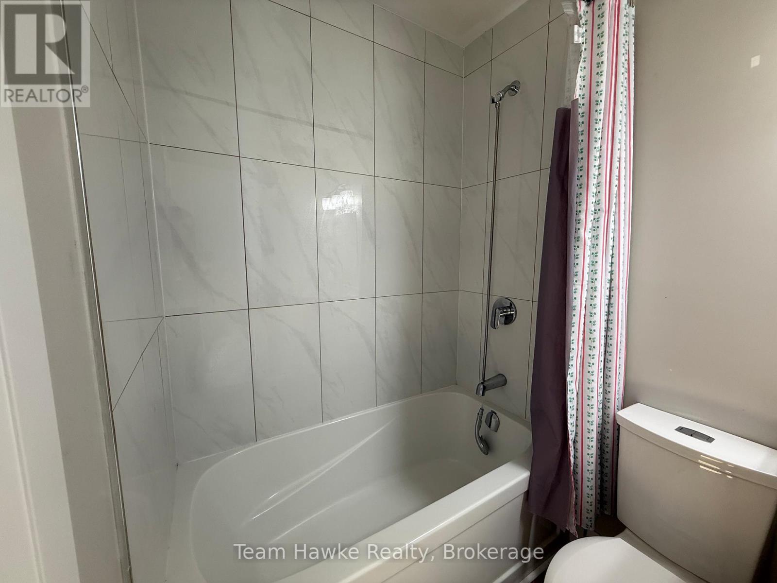 5b - 521 Bay Street, Midland, Ontario  L4R 1L2 - Photo 4 - S12530060