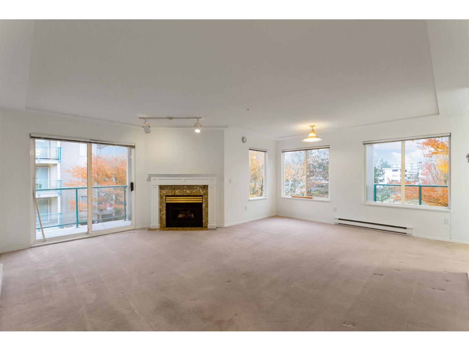 310 20443 53rd Avenue, Langley, British Columbia  V3A 7A6 - Photo 3 - R3065379