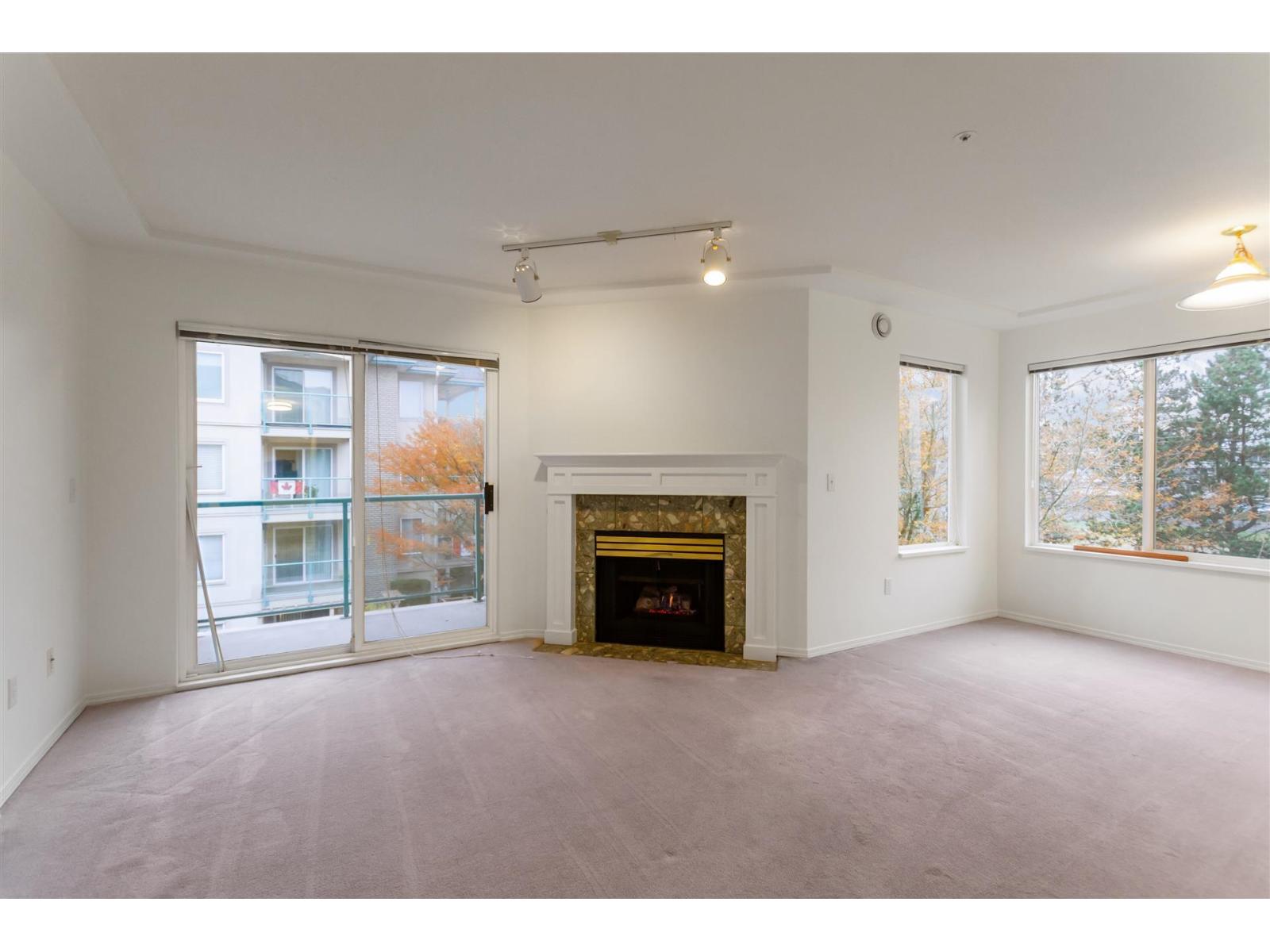 310 20443 53rd Avenue, Langley, British Columbia  V3A 7A6 - Photo 4 - R3065379