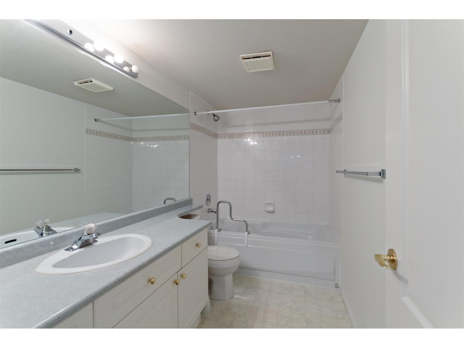 310 20443 53rd Avenue, Langley, British Columbia  V3A 7A6 - Photo 15 - R3065379