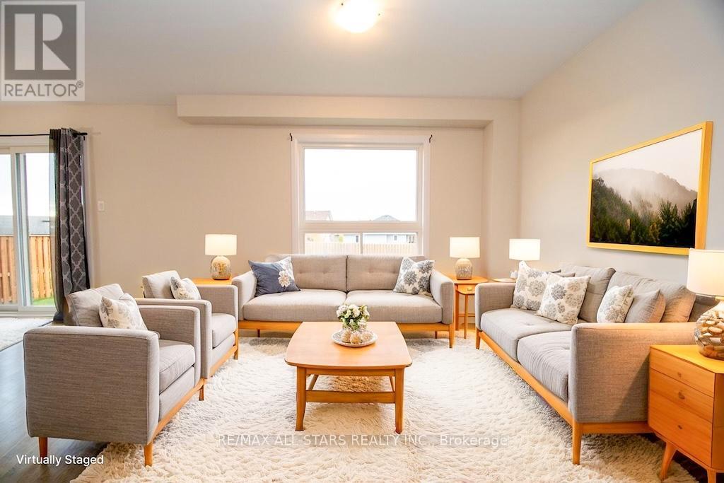 44 Carew Boulevard, Kawartha Lakes, Ontario  K9V 4R1 - Photo 11 - X12529870