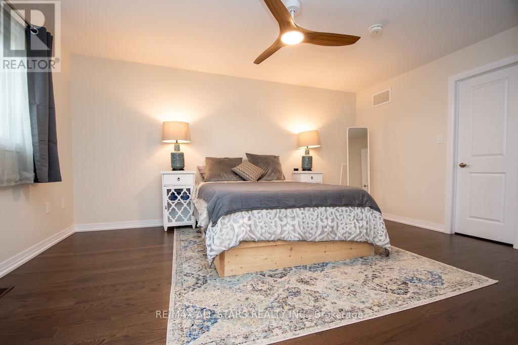 44 Carew Boulevard, Kawartha Lakes, Ontario  K9V 4R1 - Photo 22 - X12529870