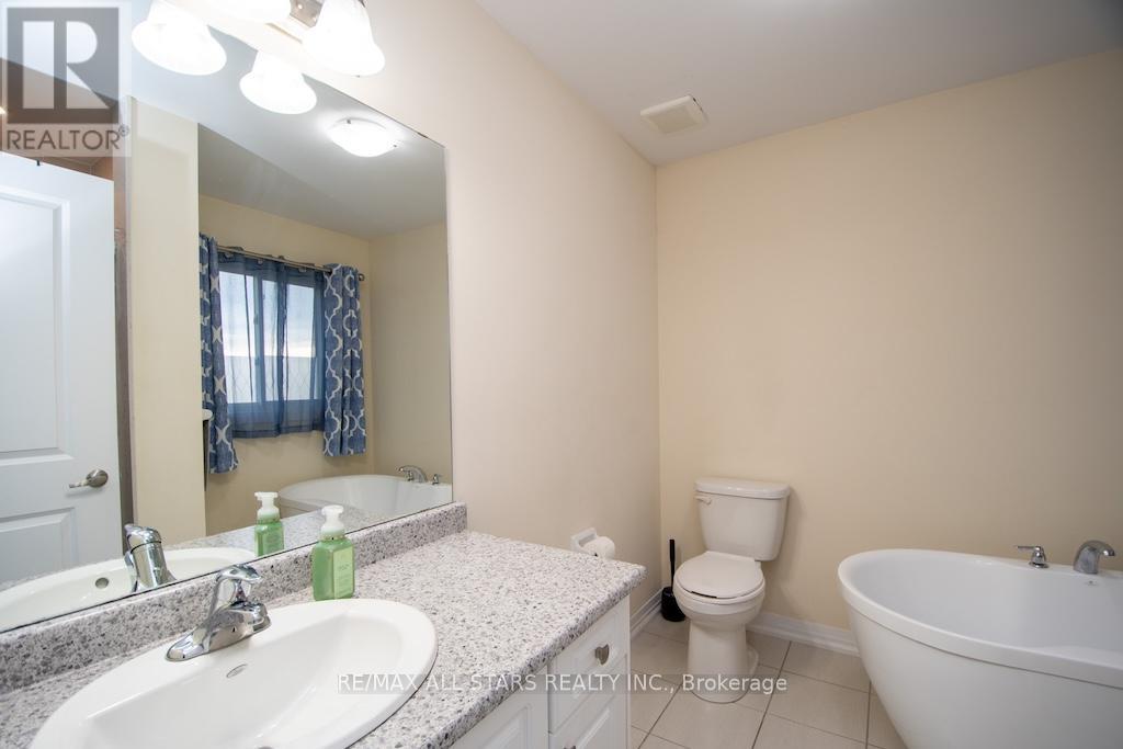 44 Carew Boulevard, Kawartha Lakes, Ontario  K9V 4R1 - Photo 24 - X12529870