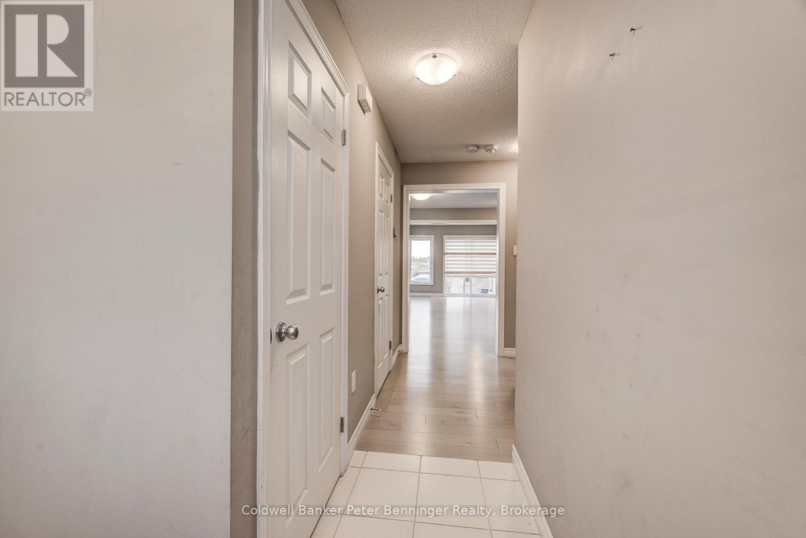 77 John Brabson Crescent, Guelph, Ontario  N1G 0G7 - Photo 10 - X12529960