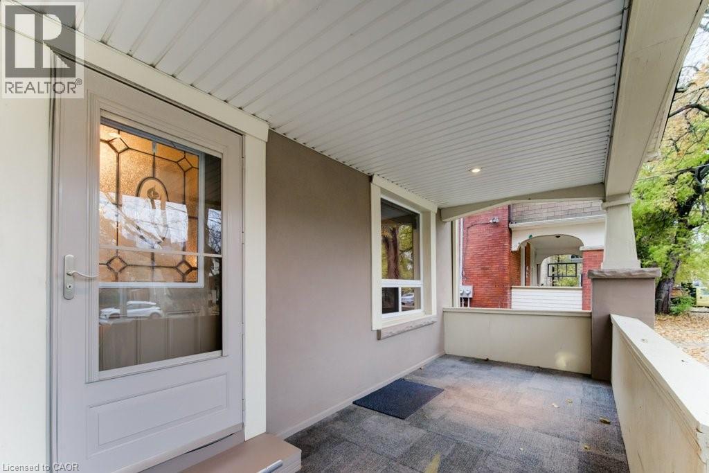 26 St. Leger Street, Kitchener, Ontario  N2H 4L9 - Photo 4 - 40787192