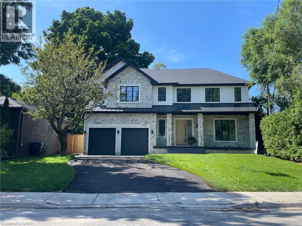 202 QUEEN Street W, Mississauga, Ontario