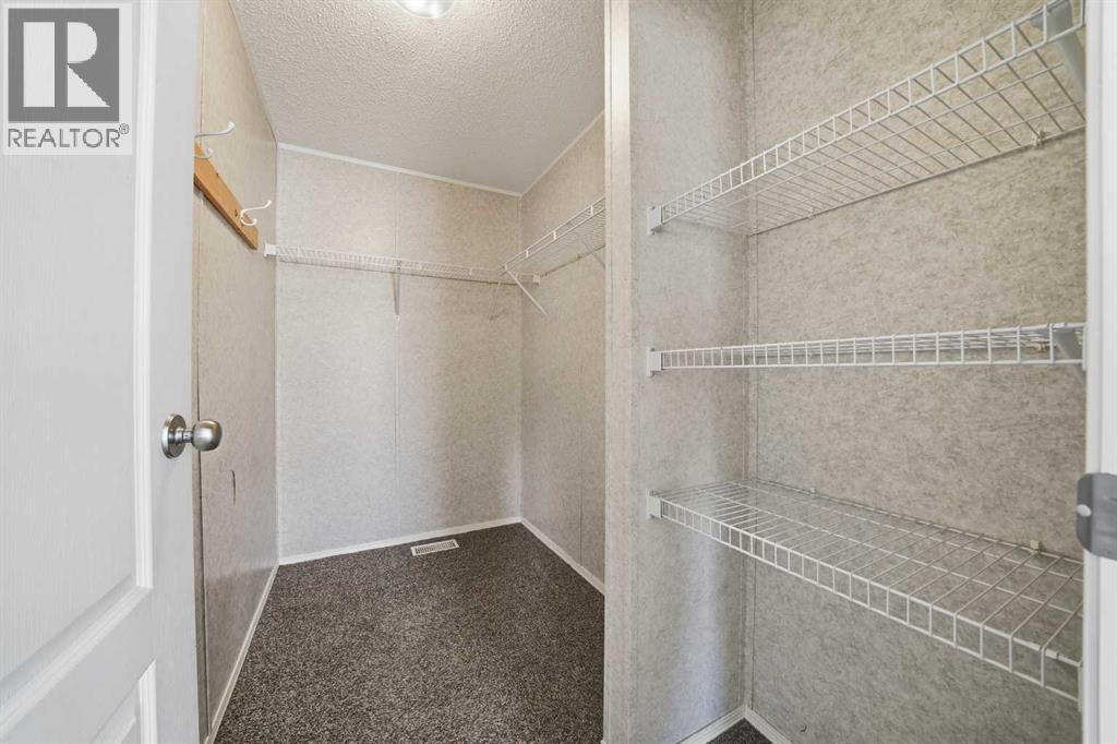 11 Baywood Link, Sylvan Lake, Alberta  T4S 0A8 - Photo 18 - A2265354