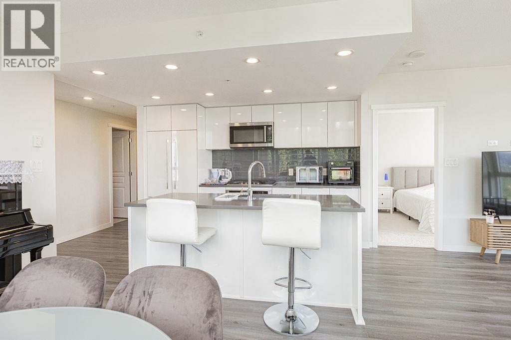 803 3100 Windsor Gate, Coquitlam, British Columbia V3B 0P3 - Photo 10 - R3055588