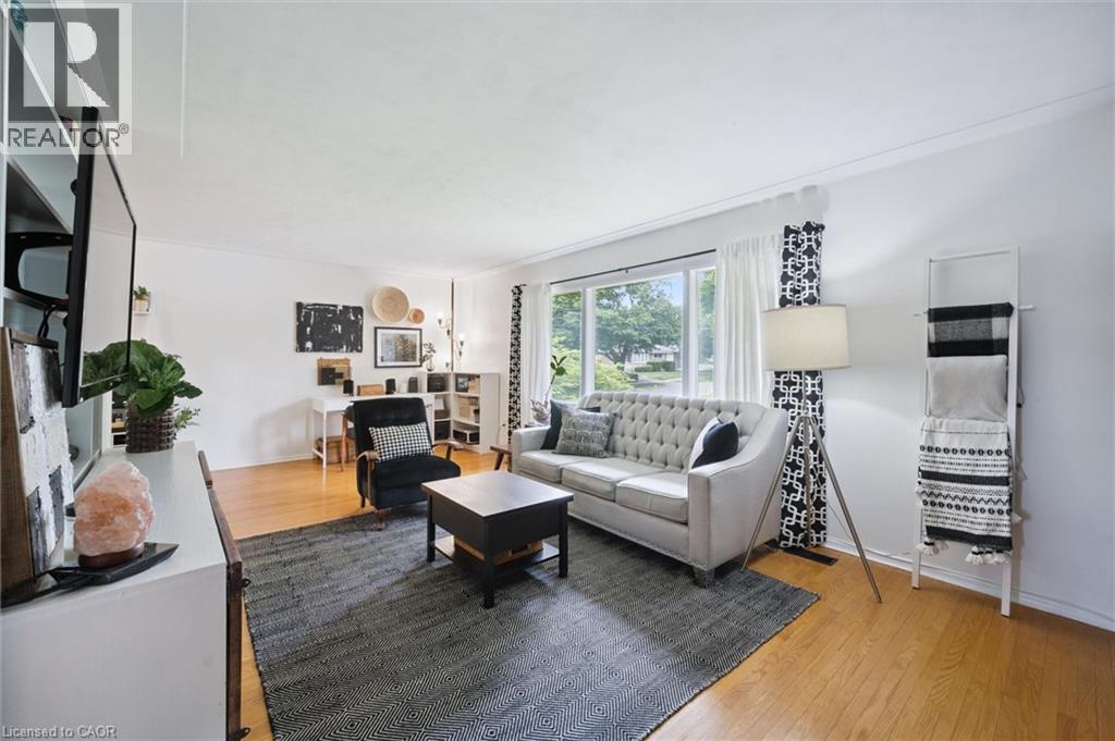 321 Dixon Street, Kitchener, Ontario  N2G 3G1 - Photo 6 - 40787032