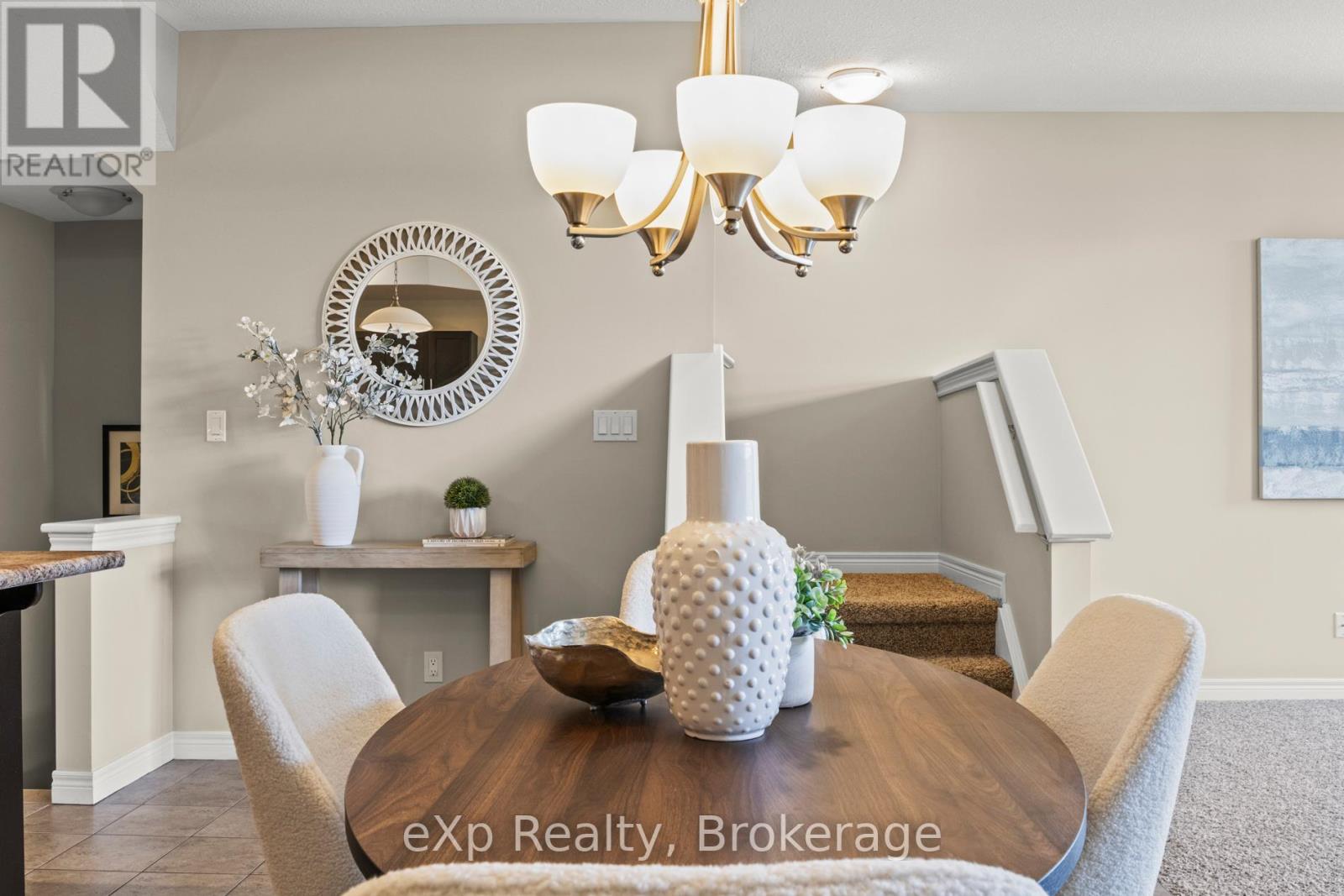 74a Cardigan Street, Guelph, Ontario  N1H 0A4 - Photo 11 - X12529618