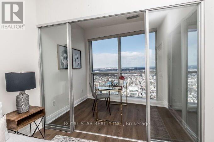 5704 - 386 Yonge Street, Toronto, Ontario  M5B 0A5 - Photo 21 - C12529900