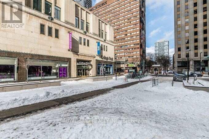 5704 - 386 Yonge Street, Toronto, Ontario  M5B 0A5 - Photo 35 - C12529900