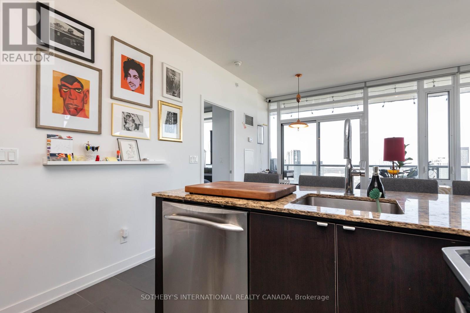 2802 - 170 Fort York Boulevard, Toronto, Ontario  M5V 0E6 - Photo 12 - C12530004