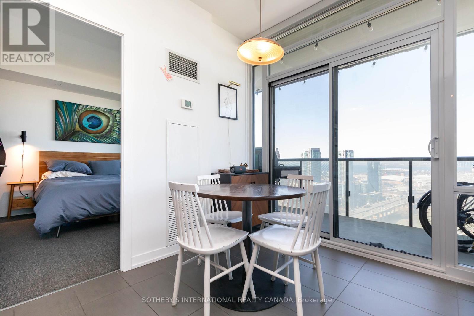 2802 - 170 Fort York Boulevard, Toronto, Ontario  M5V 0E6 - Photo 4 - C12530004