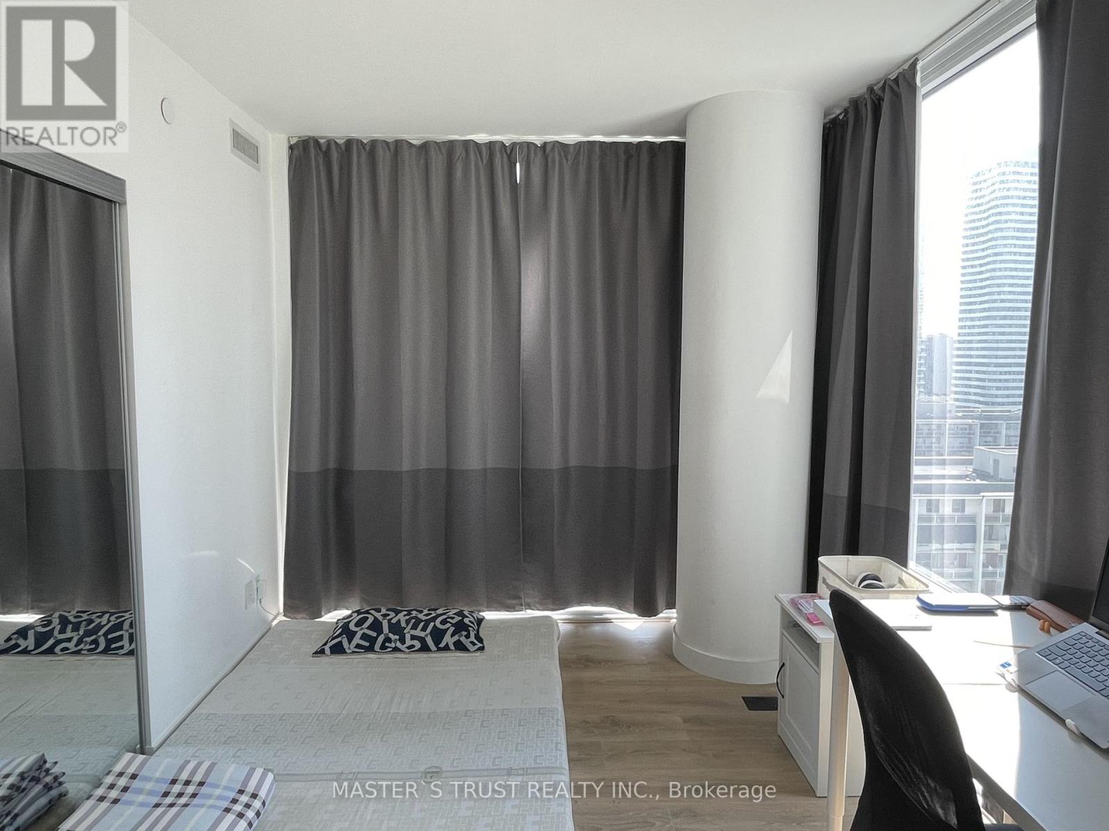 501 Yonge Street, Toronto, Ontario  M4Y 0G8 - Photo 4 - C12530010