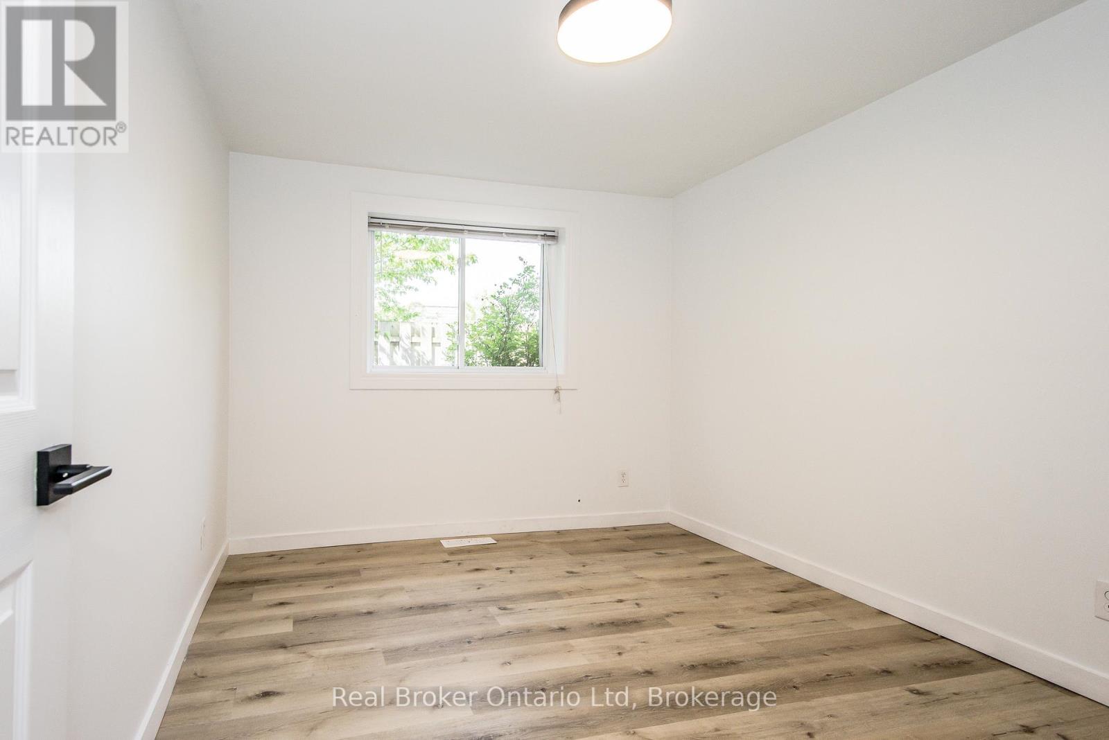 373 Hillcrest Road, Cambridge, Ontario  N3H 1B4 - Photo 36 - X12315820