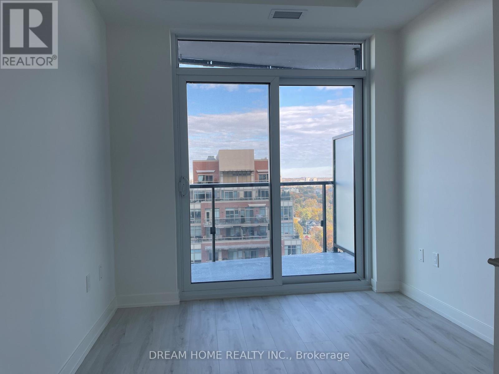 1602 - 120 Broadway Avenue, Toronto, Ontario  M4P 0E9 - Photo 4 - C12530054