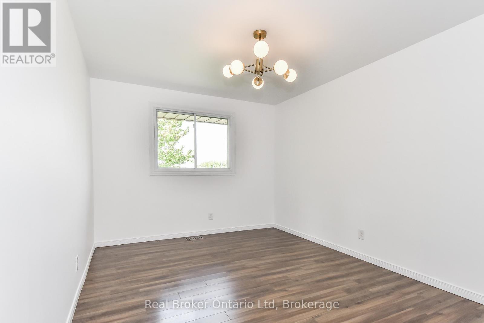 373 Hillcrest Road, Cambridge, Ontario  N3H 1B4 - Photo 19 - X12315820