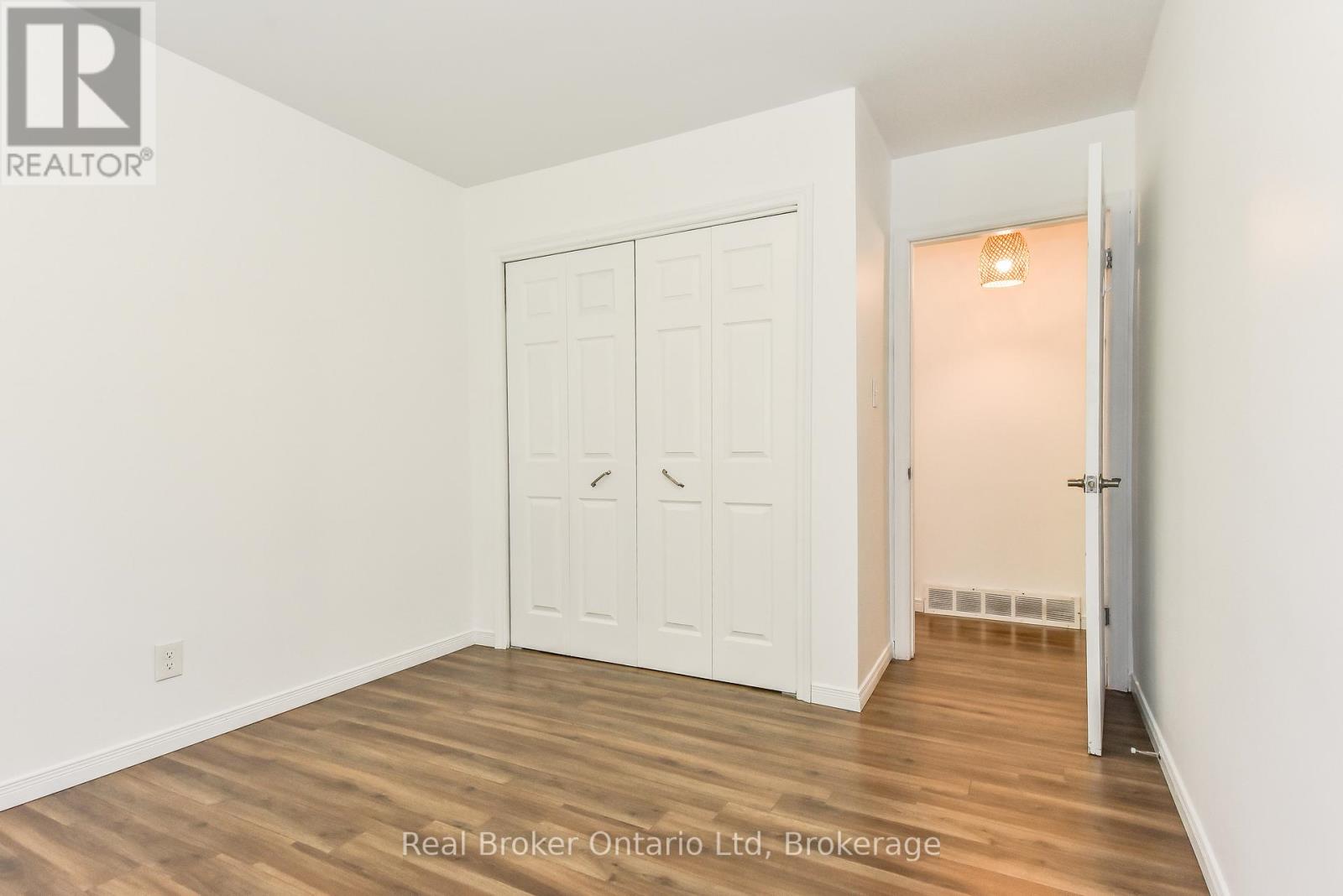 373 Hillcrest Road, Cambridge, Ontario  N3H 1B4 - Photo 16 - X12315820