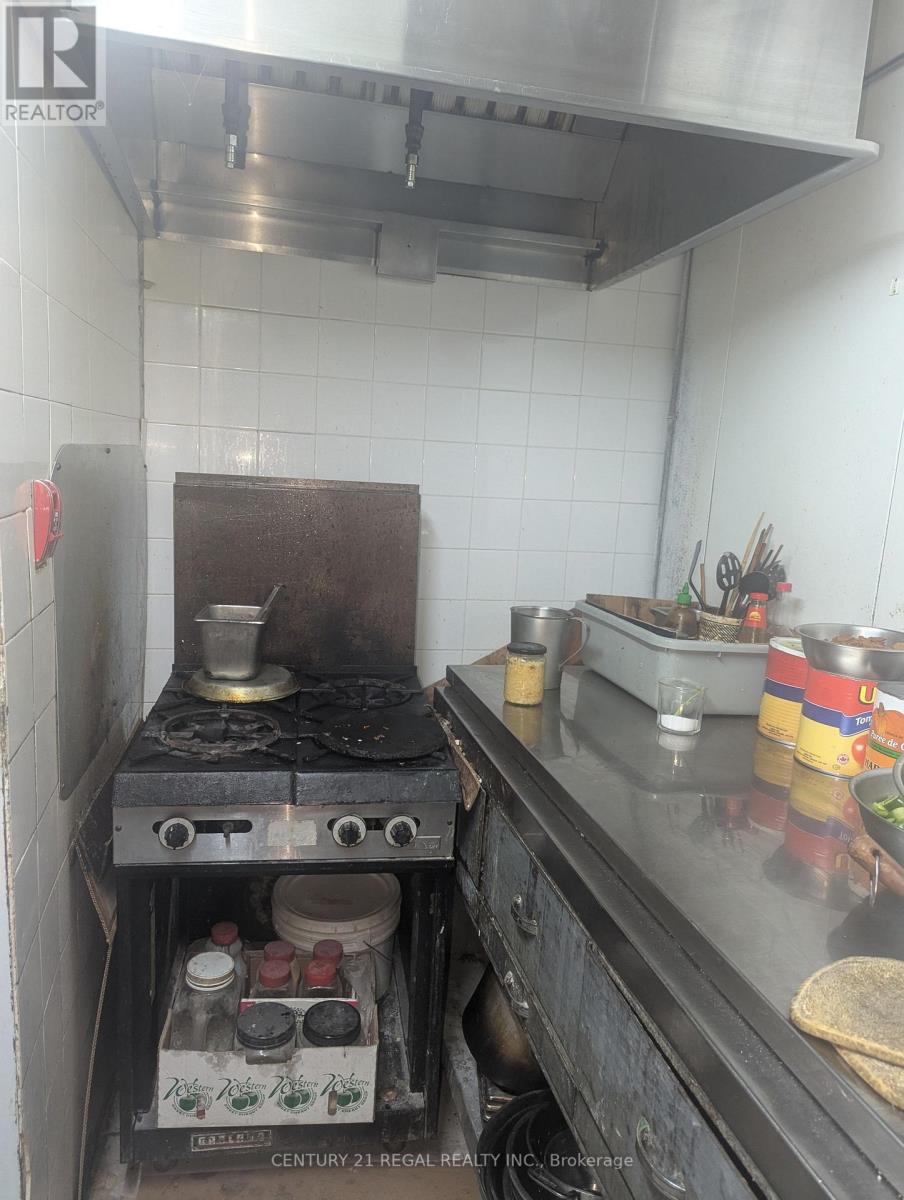 460 Bloor Street W, Toronto, Ontario  M5S 1X8 - Photo 6 - C12530064