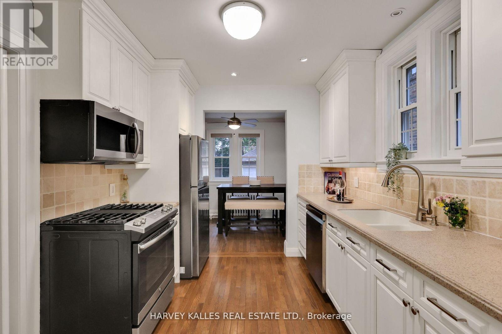 251 Wanless Avenue, Toronto, Ontario  M4N 1W5 - Photo 13 - C12530070