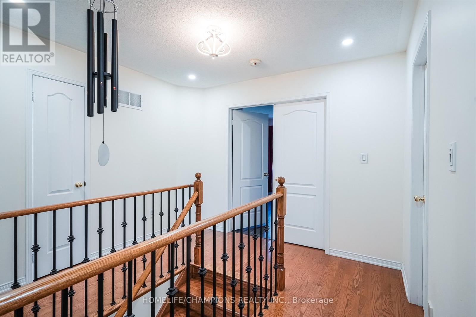 86 Carpendale Crescent E, Ajax, Ontario  L1Z 2B3 - Photo 5 - E12529874