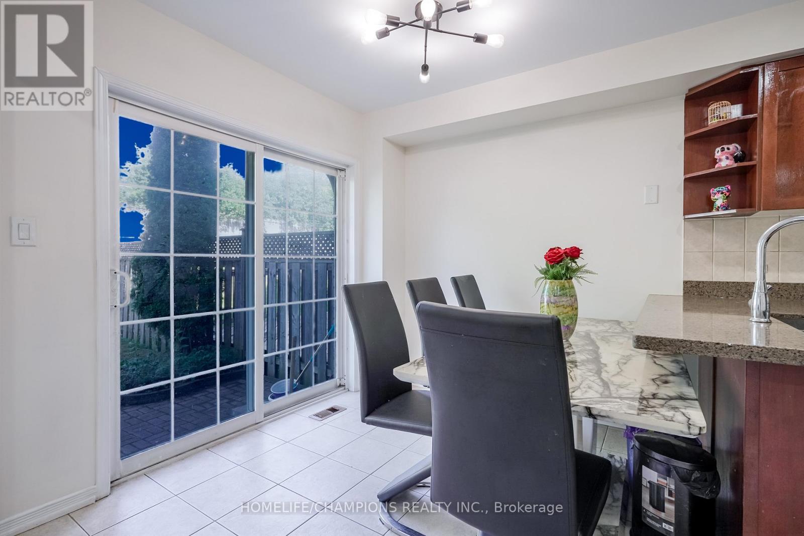 86 Carpendale Crescent E, Ajax, Ontario  L1Z 2B3 - Photo 8 - E12529874