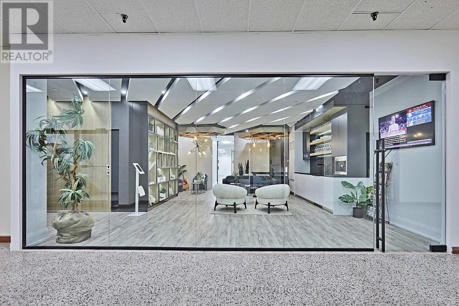 112 - 50 Richmond Street E, Oshawa, Ontario  L1G 7C7 - Photo 2 - E12529884