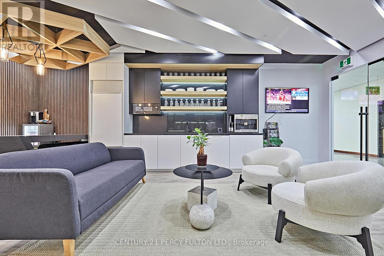 112 - 50 Richmond Street E, Oshawa, Ontario  L1G 7C7 - Photo 3 - E12529884