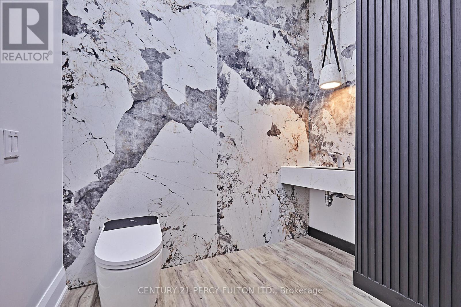 112 - 50 Richmond Street E, Oshawa, Ontario  L1G 7C7 - Photo 5 - E12529884