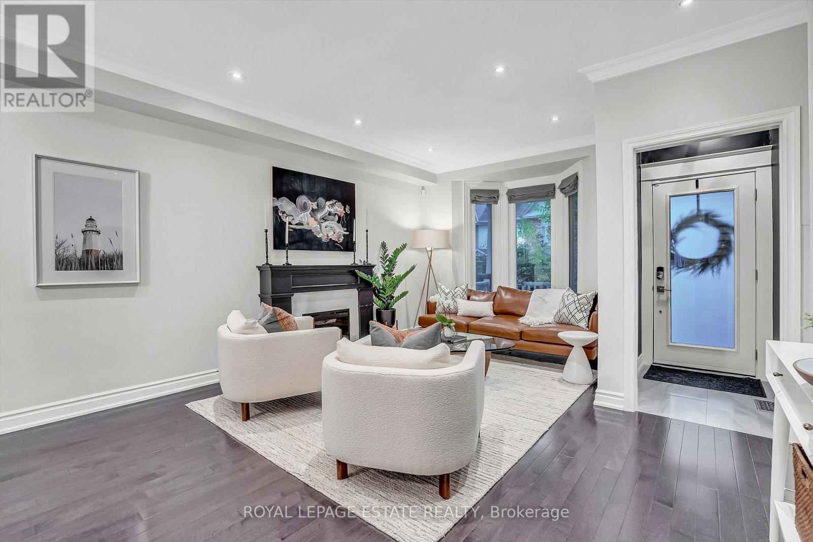 180 Withrow Avenue, Toronto, Ontario  M4K 1E1 - Photo 9 - E12529916