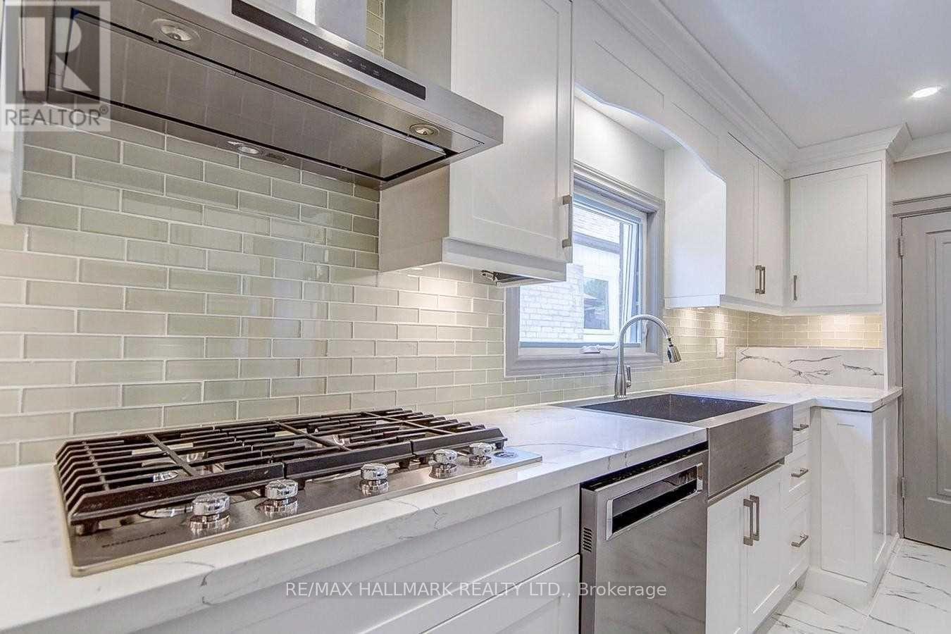 330 Sammon Avenue, Toronto, Ontario  M4J 2A3 - Photo 12 - E12530072