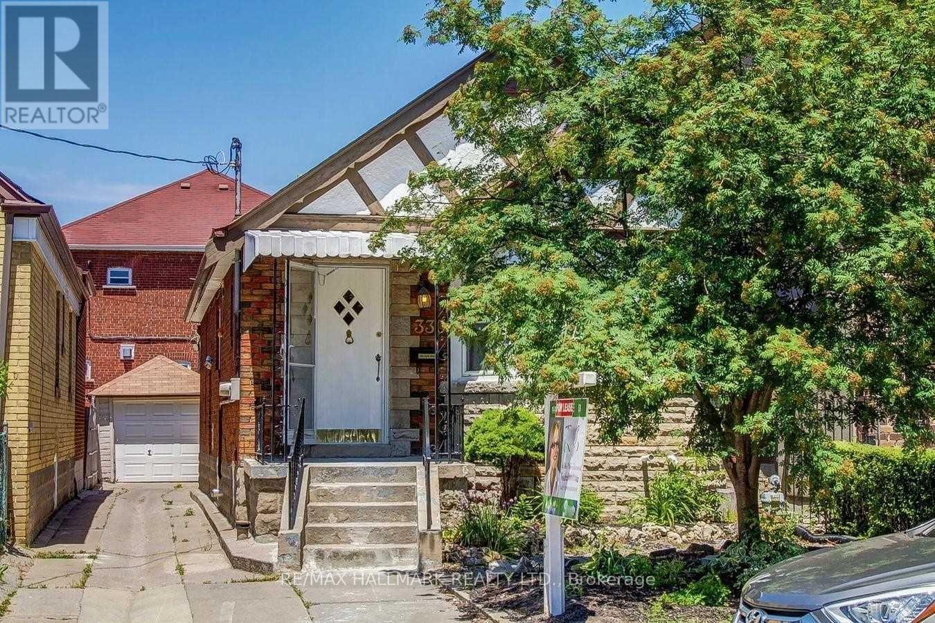 330 Sammon Avenue, Toronto, Ontario  M4J 2A3 - Photo 2 - E12530072