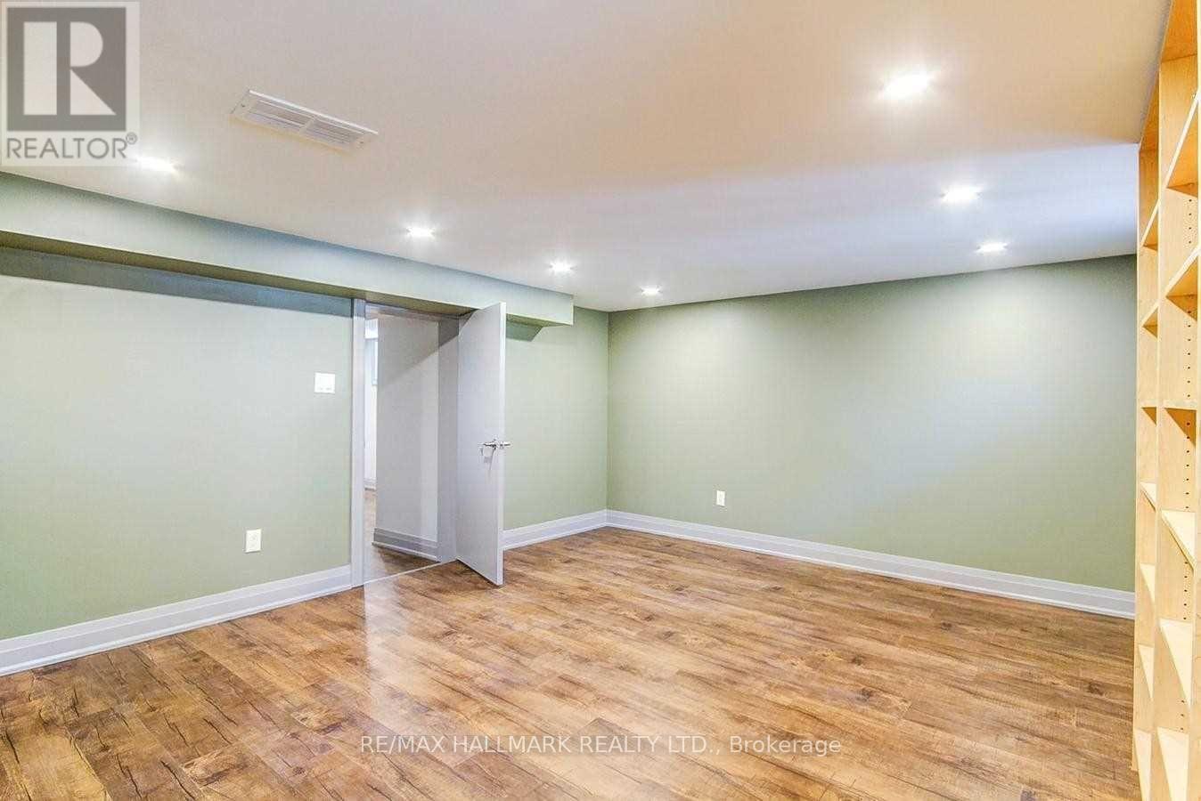 330 Sammon Avenue, Toronto, Ontario  M4J 2A3 - Photo 24 - E12530072