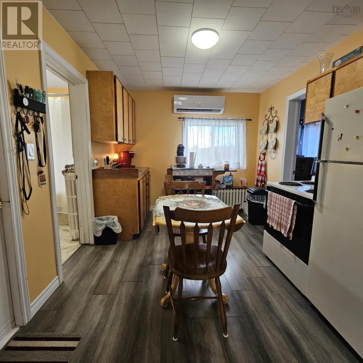 29 Wesley Street, Whitney Pier, Nova Scotia  B1N 2M5 - Photo 15 - 202527665