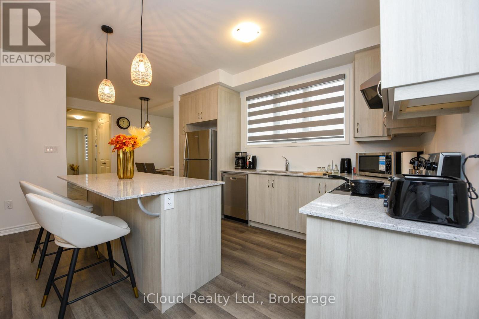 1217 Ferguson Drive, Milton, Ontario  L9T 7V8 - Photo 13 - W12524446