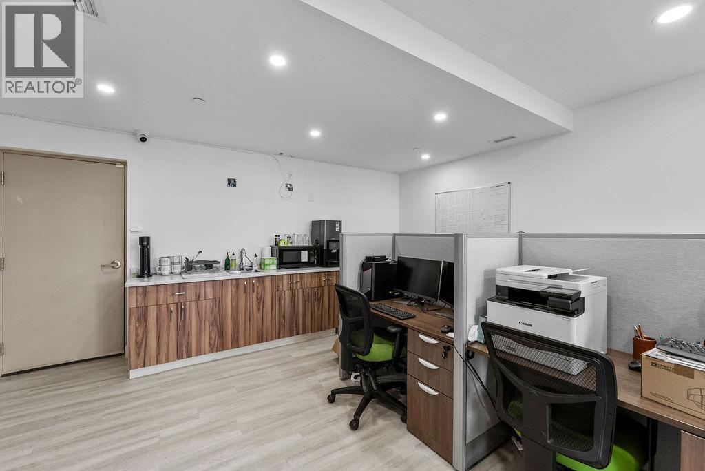 765 Mcgill Road Unit# 102, Kamloops, British Columbia  V2C 0B7 - Photo 5 - 10368889