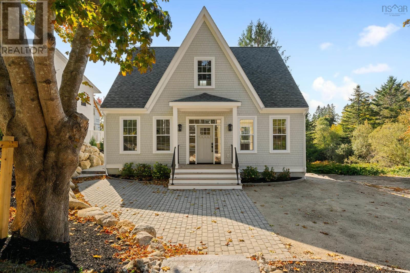 59 Union Street, Chester, Nova Scotia