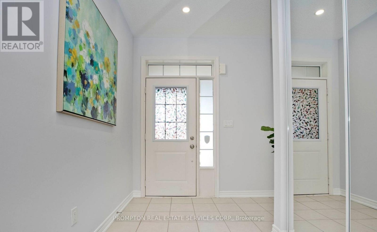 47 Radial Drive, Aurora, Ontario  L4G 0Z8 - Photo 10 - N12529824