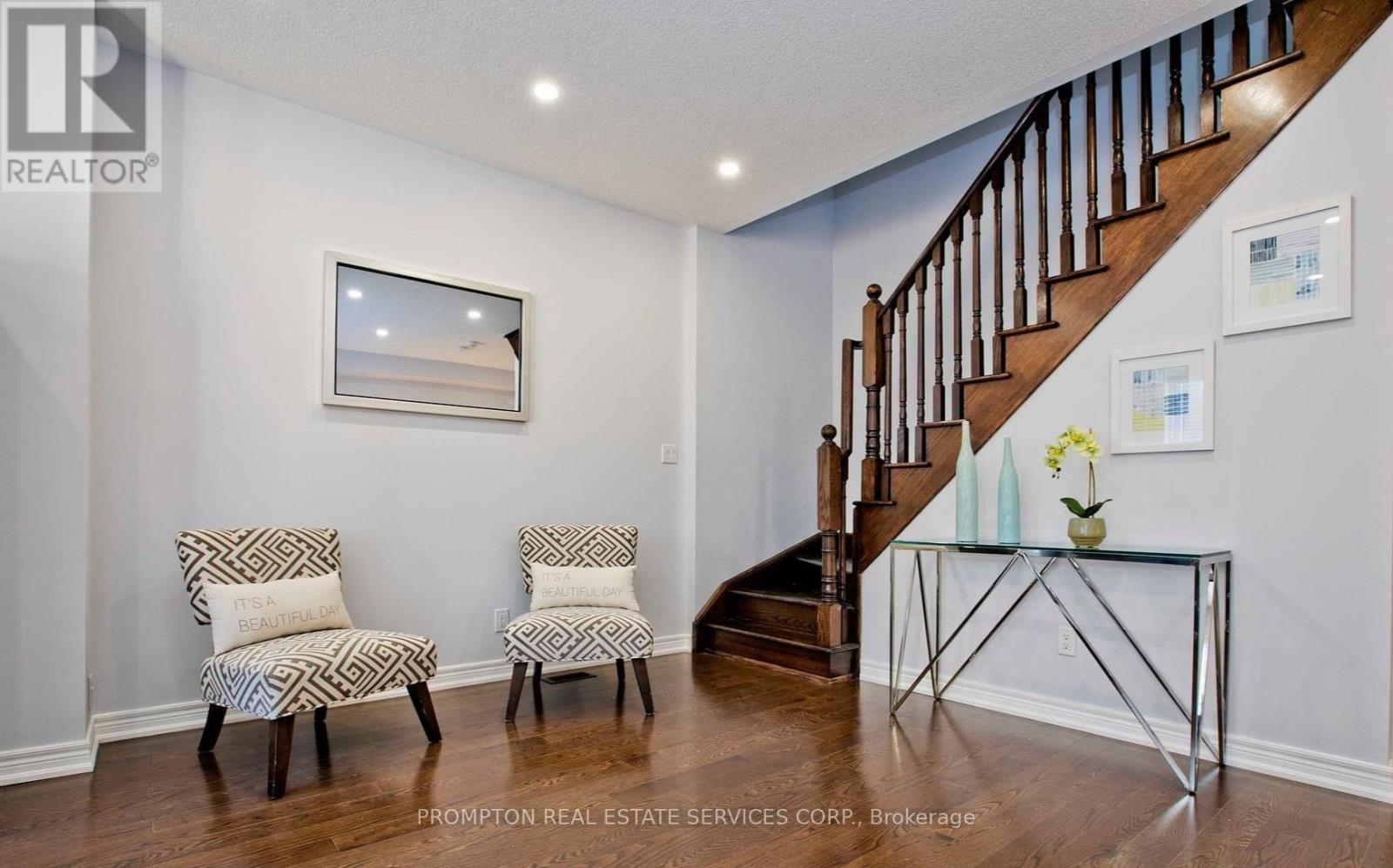 47 Radial Drive, Aurora, Ontario  L4G 0Z8 - Photo 13 - N12529824