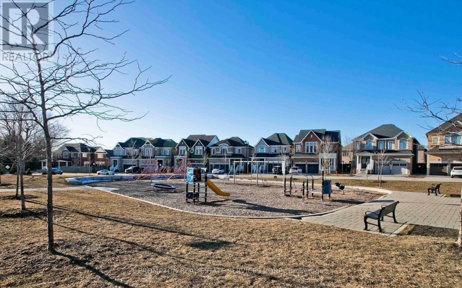 47 Radial Drive, Aurora, Ontario  L4G 0Z8 - Photo 28 - N12529824