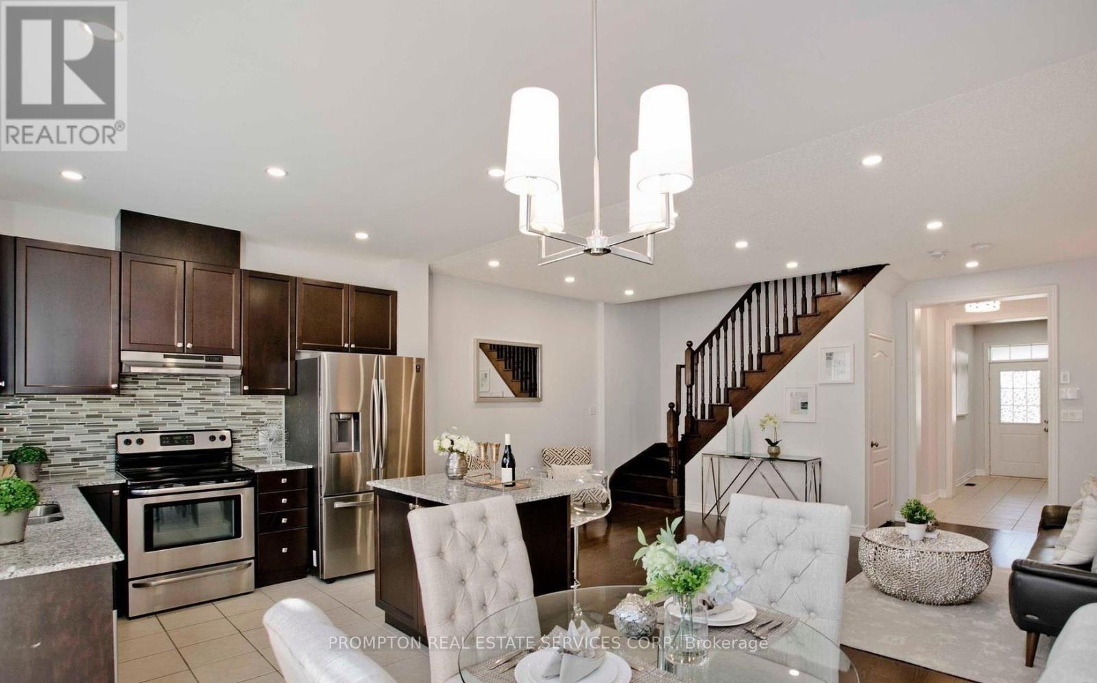 47 Radial Drive, Aurora, Ontario  L4G 0Z8 - Photo 8 - N12529824