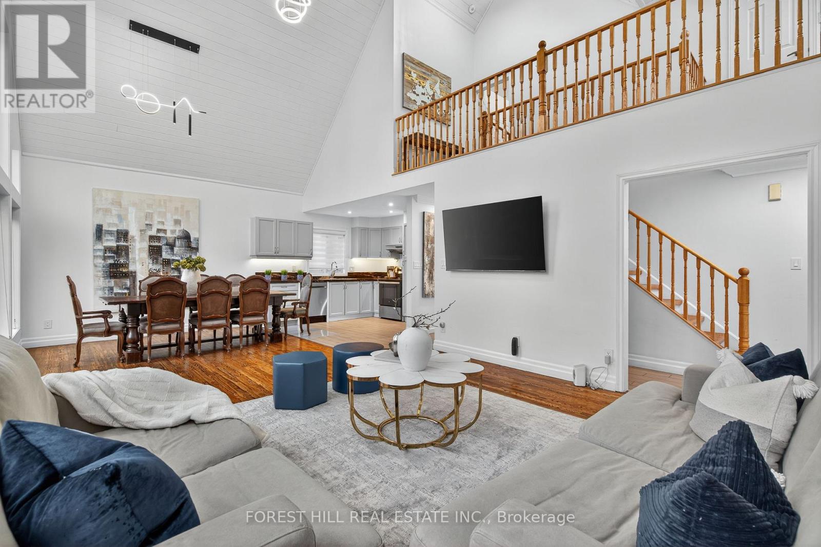 26 Elm Grove Avenue, Richmond Hill, Ontario  L4E 2T1 - Photo 12 - N12529852