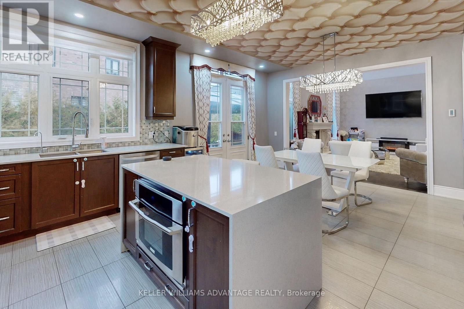 51 Finland Drive, Vaughan, Ontario  L4H 4A3 - Photo 11 - N12529876