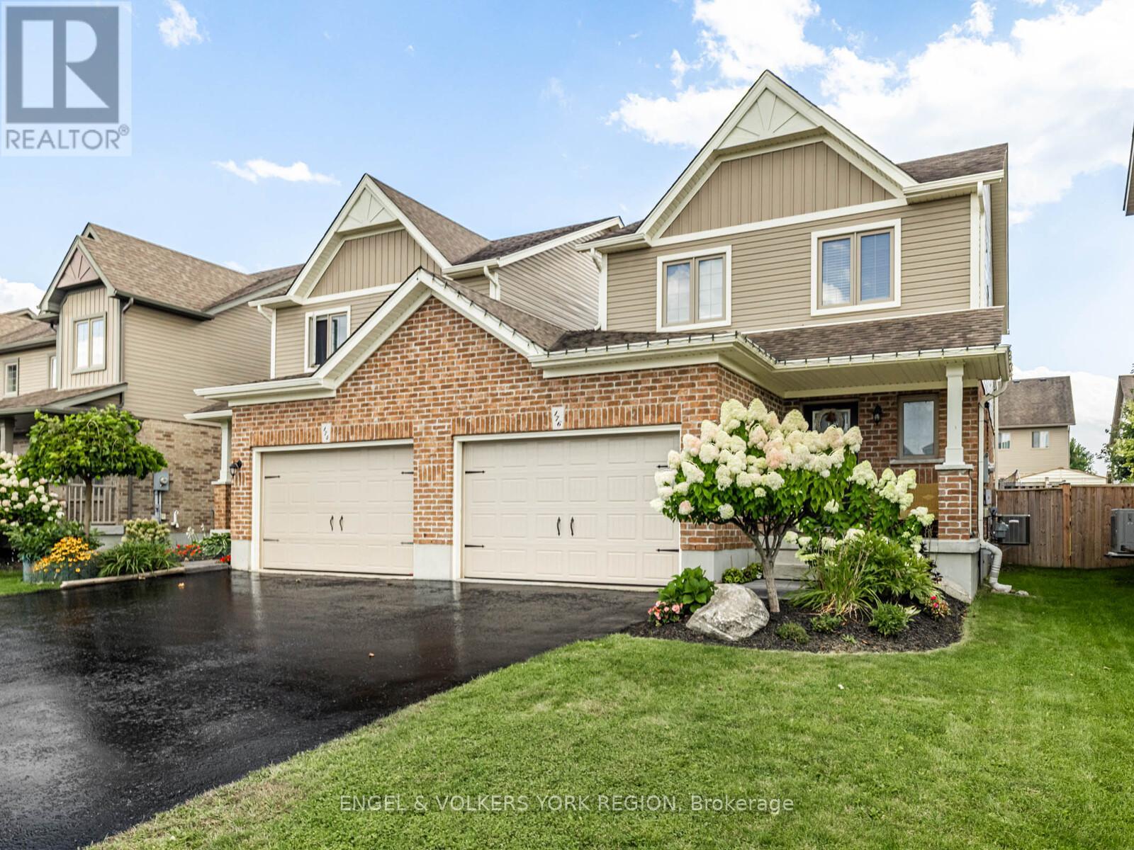 176 BANTING CRESCENT, Essa, Ontario