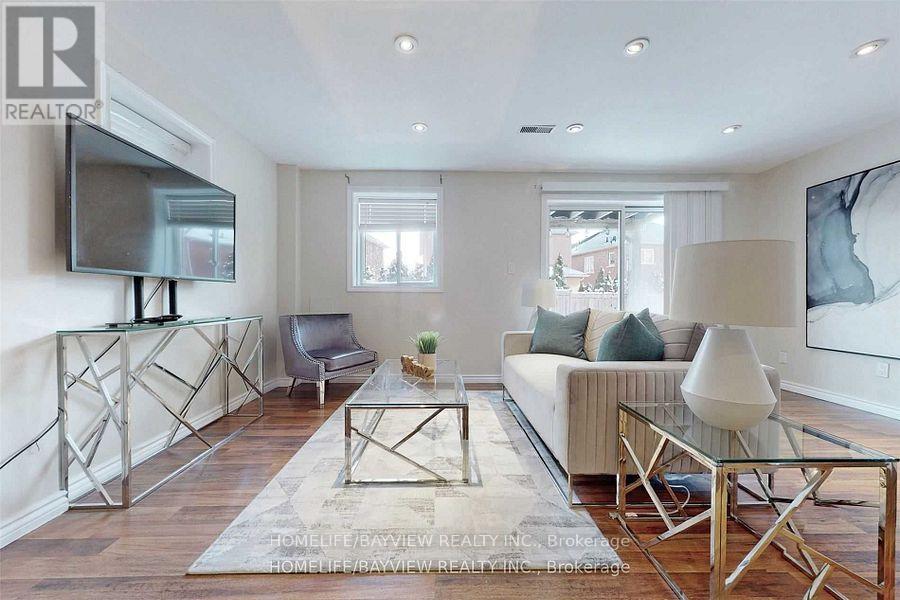 LOWER - 101 WILLIAM BOOTH AVENUE, Newmarket, Ontario